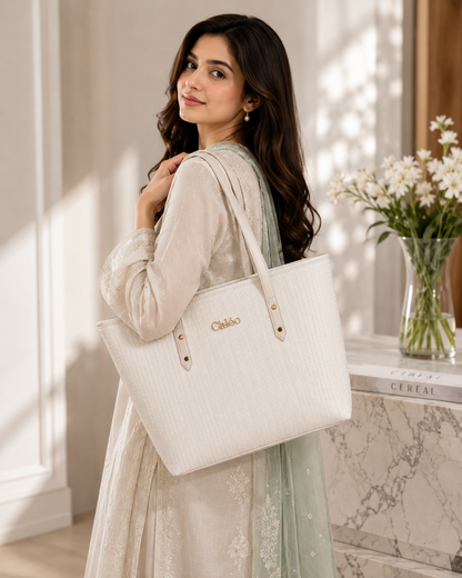 Women's White Woven Tote Bag